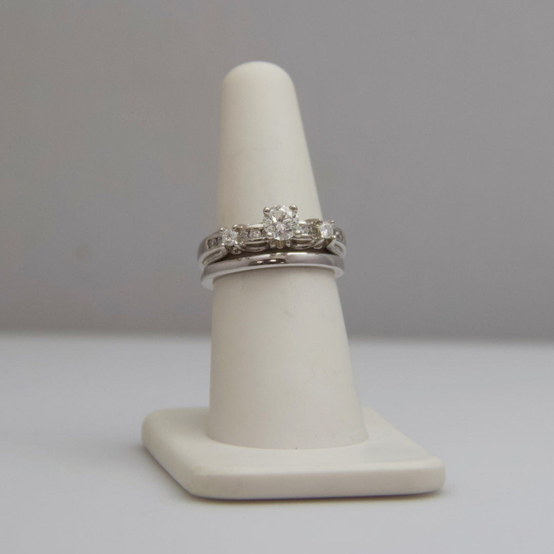 d540 Beautiful 18k White Gold Diamond Bridal Set