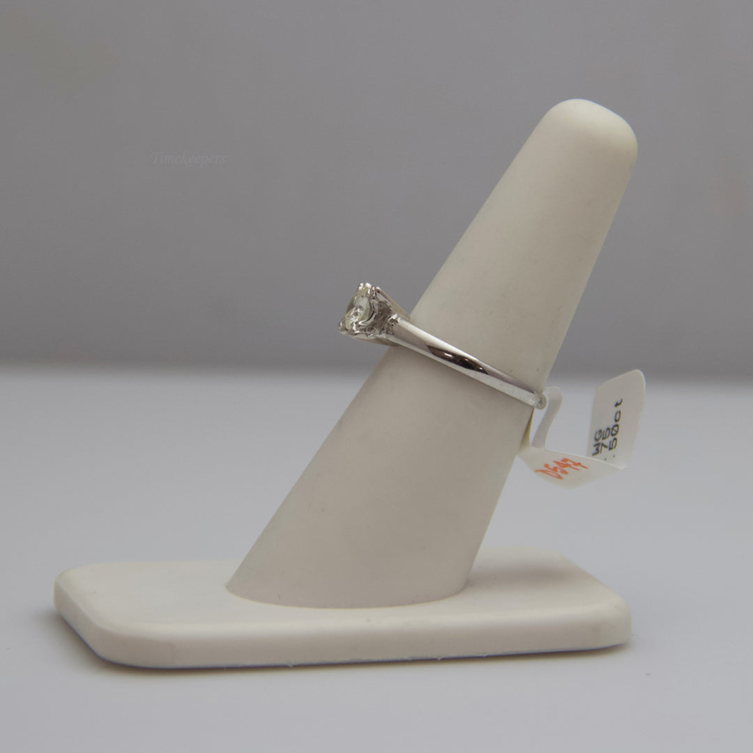 d547 14k White Gold Diamond Ring