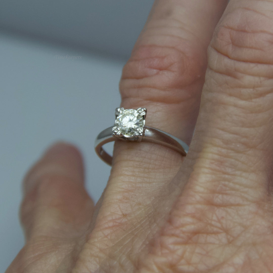 d547 14k White Gold Diamond Ring