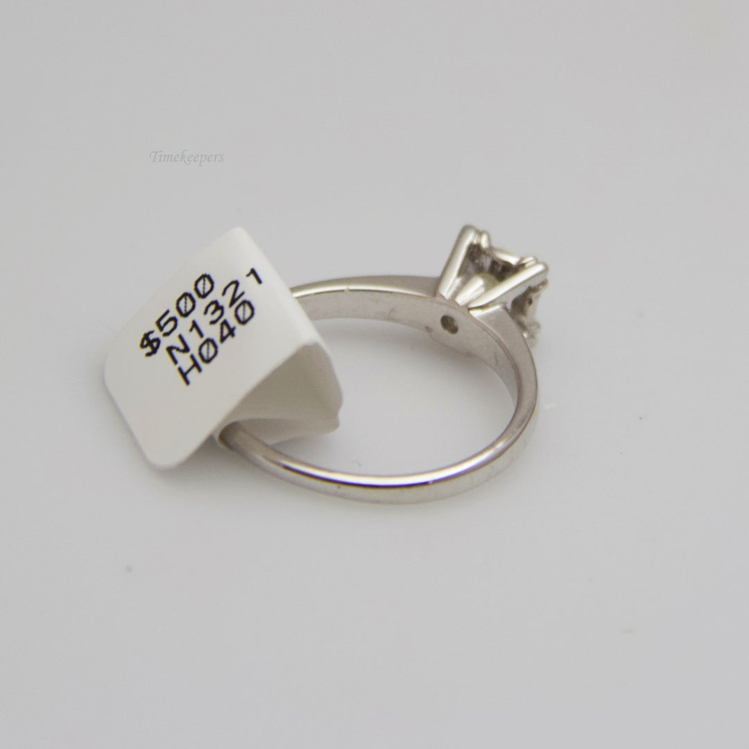 d547 14k White Gold Diamond Ring