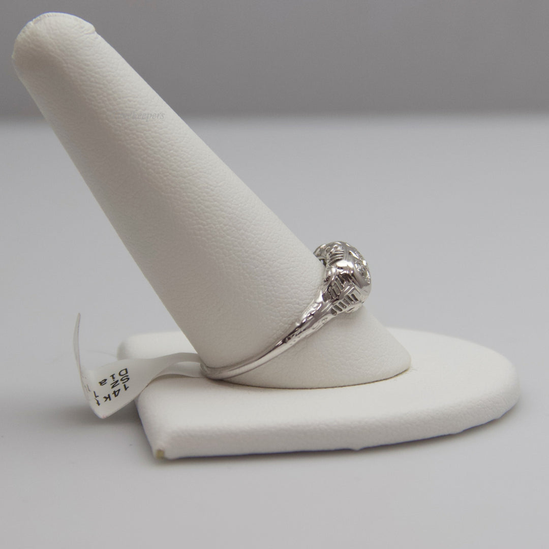 d576 Unique 14k White Gold Diamond Ring