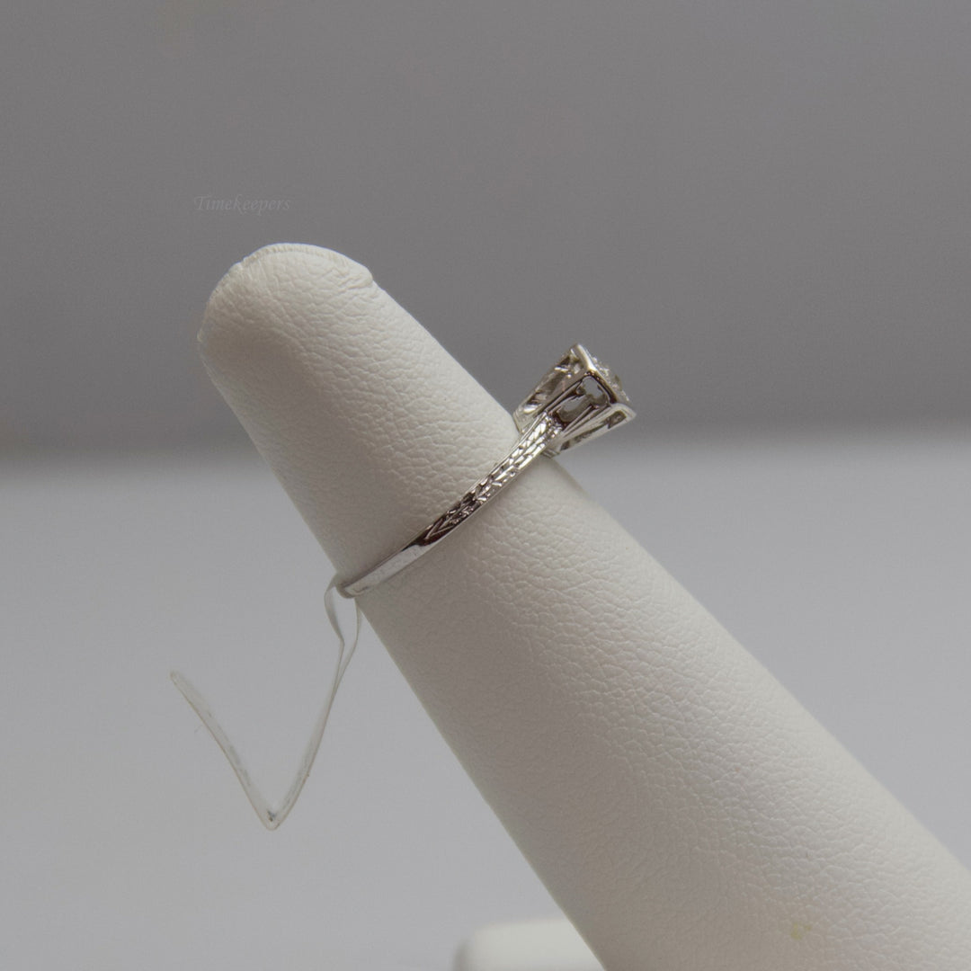 d578 Antique 18kt White Gold Diamond Engagement Ring