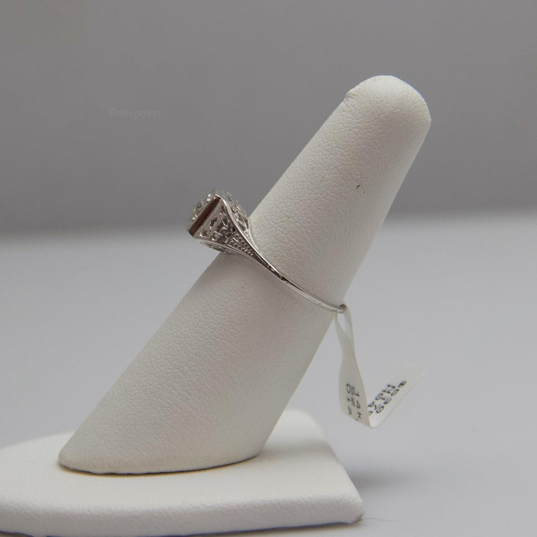 d579 Lovely Antique 18kt White Gold Diamond Engagement Ring