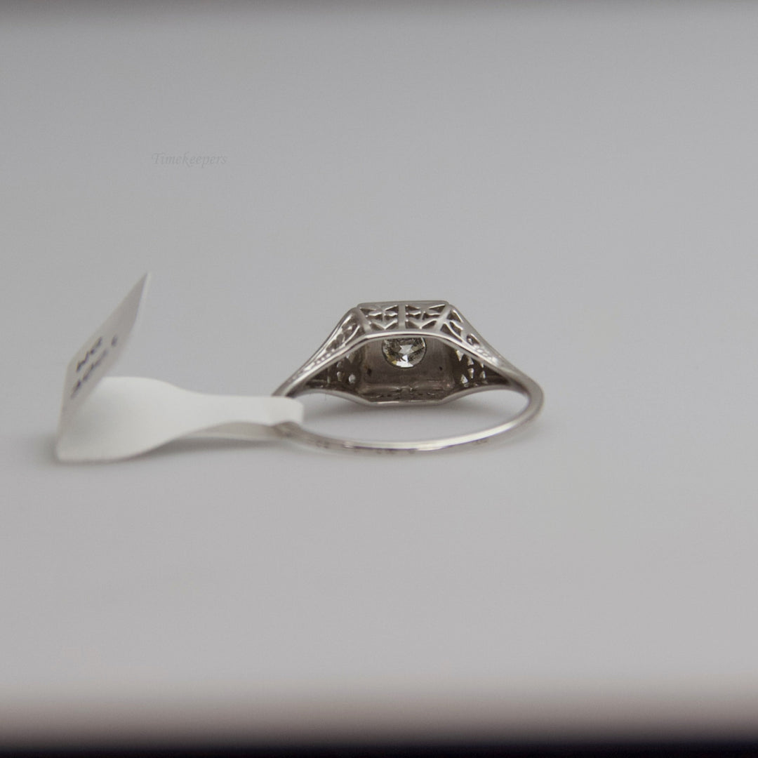 d579 Lovely Antique 18kt White Gold Diamond Engagement Ring