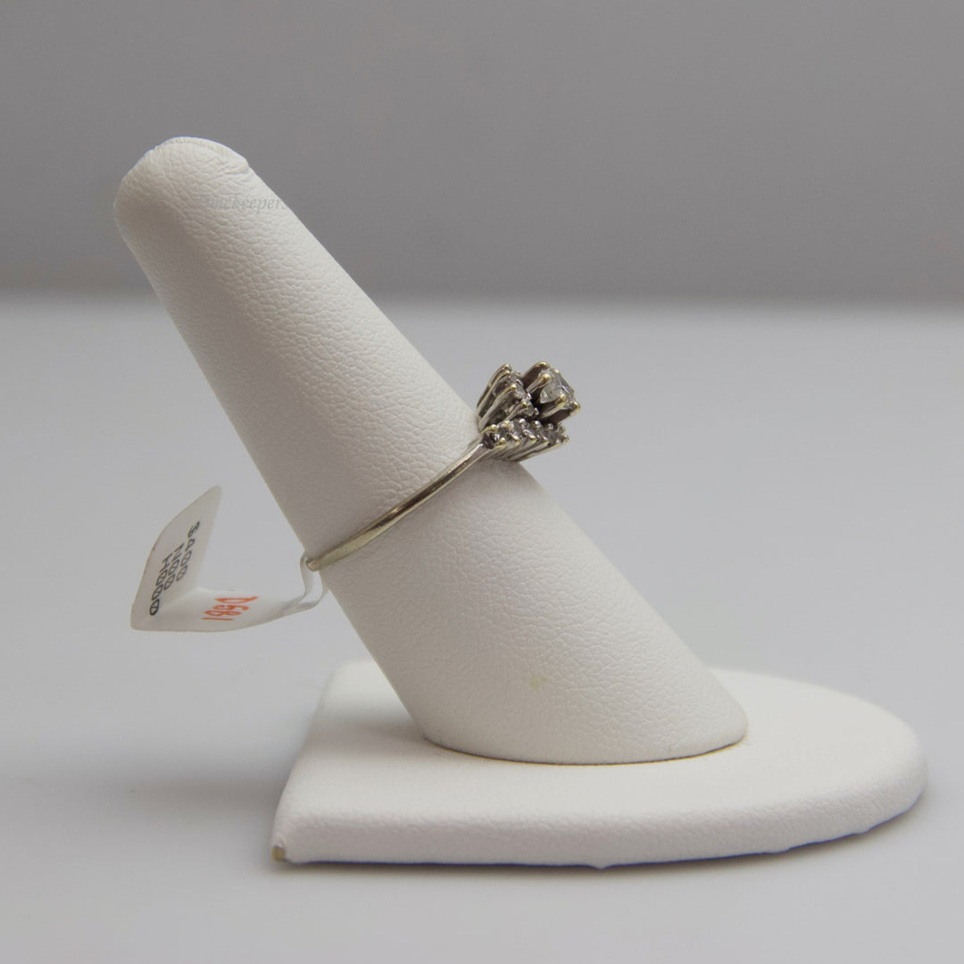 d581 Dazzling 14kt White Gold Diamond Engagement Ring