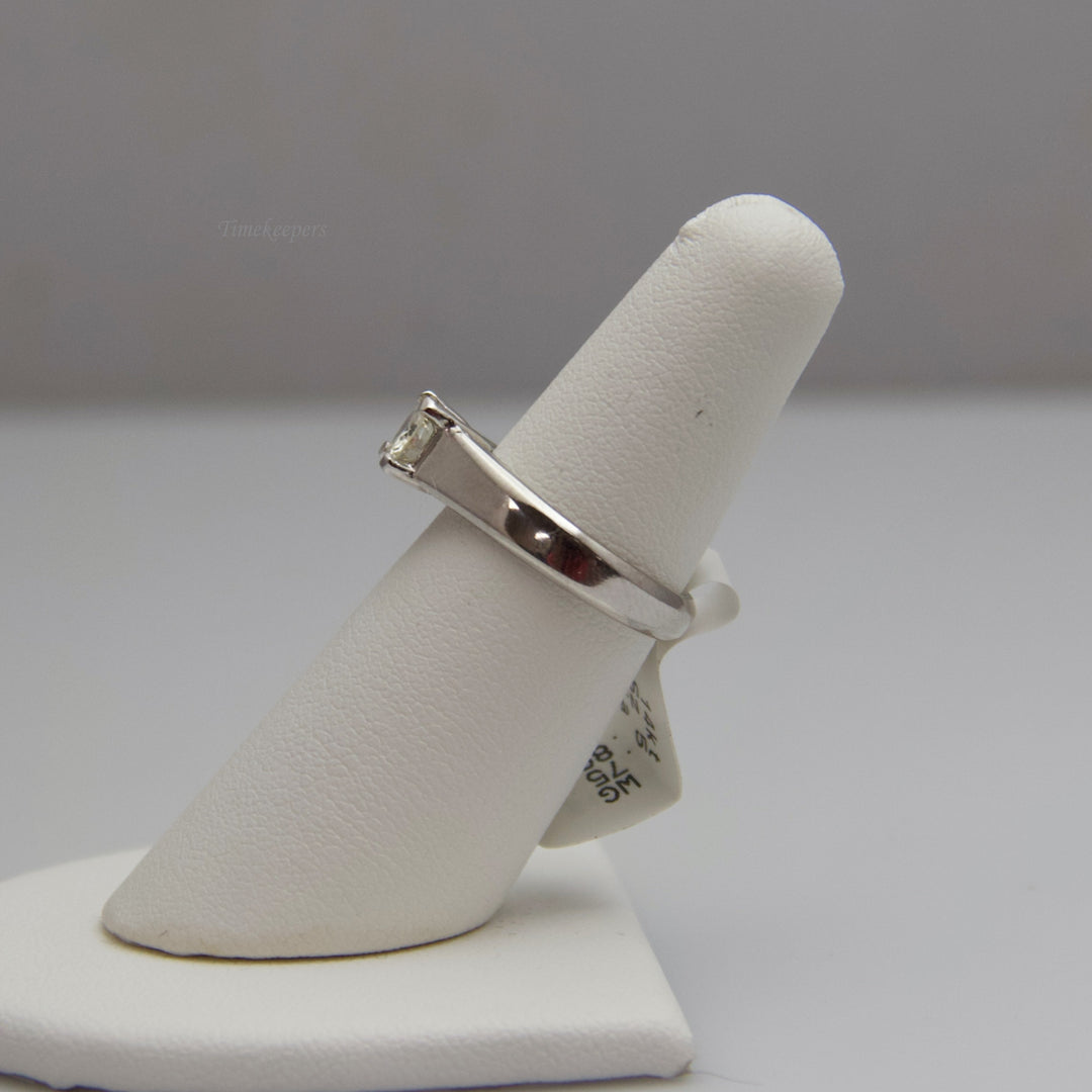 d586 Stunning 14k White Gold Diamond Engagement Ring