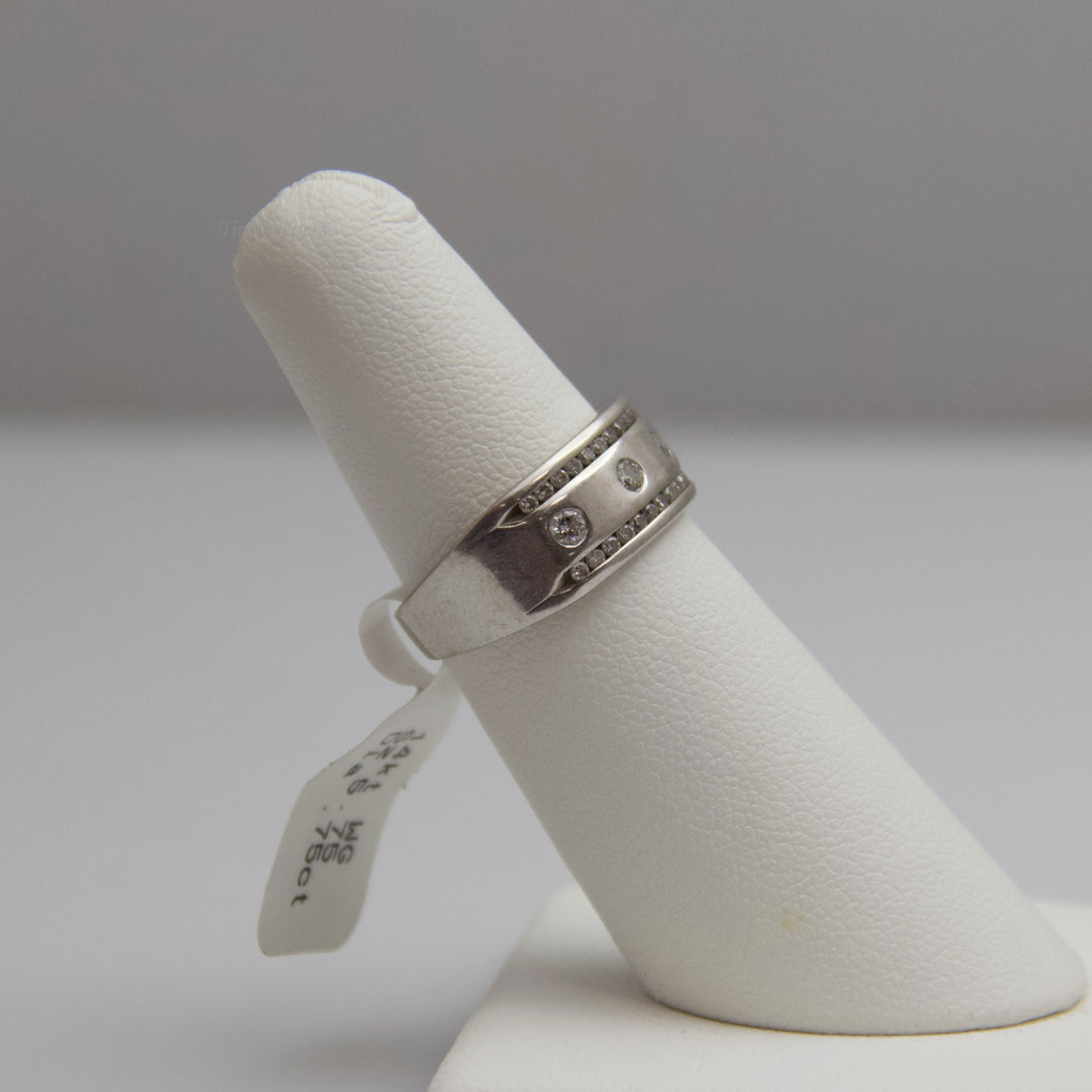 d589 14k White Gold Diamond Wedding Band