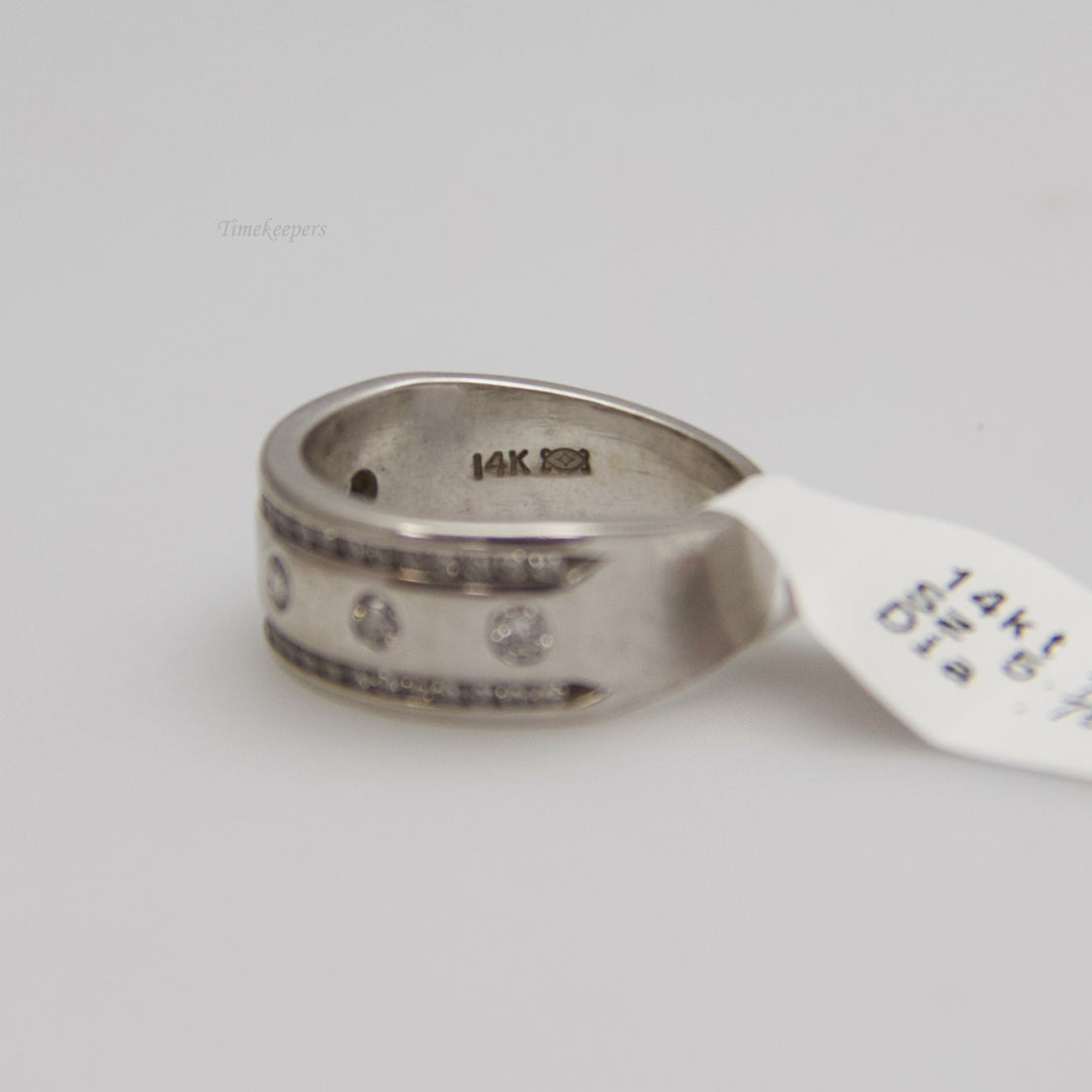 d589 14k White Gold Diamond Wedding Band
