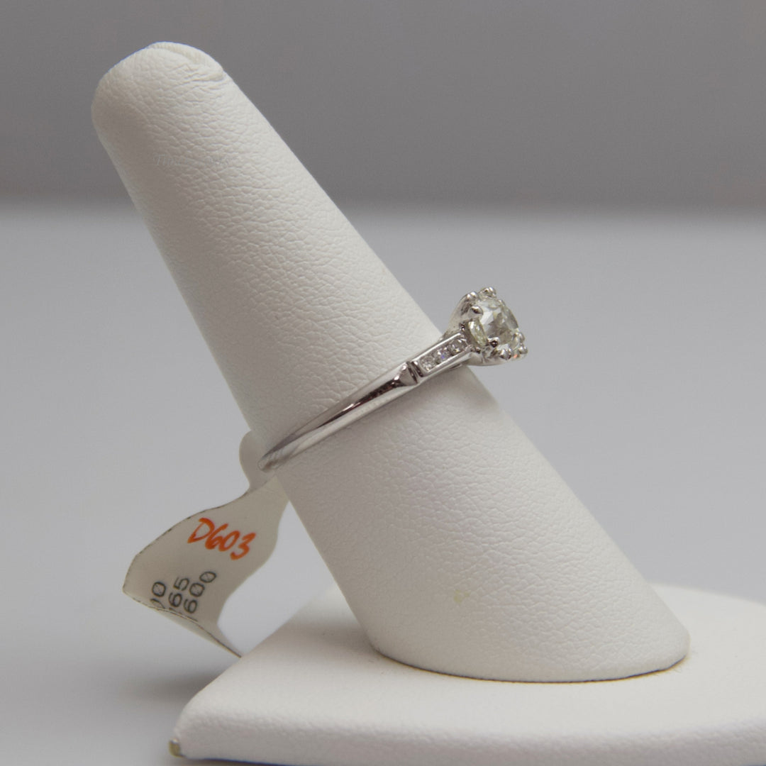 d603 14k White Gold Diamond Engagement Ring