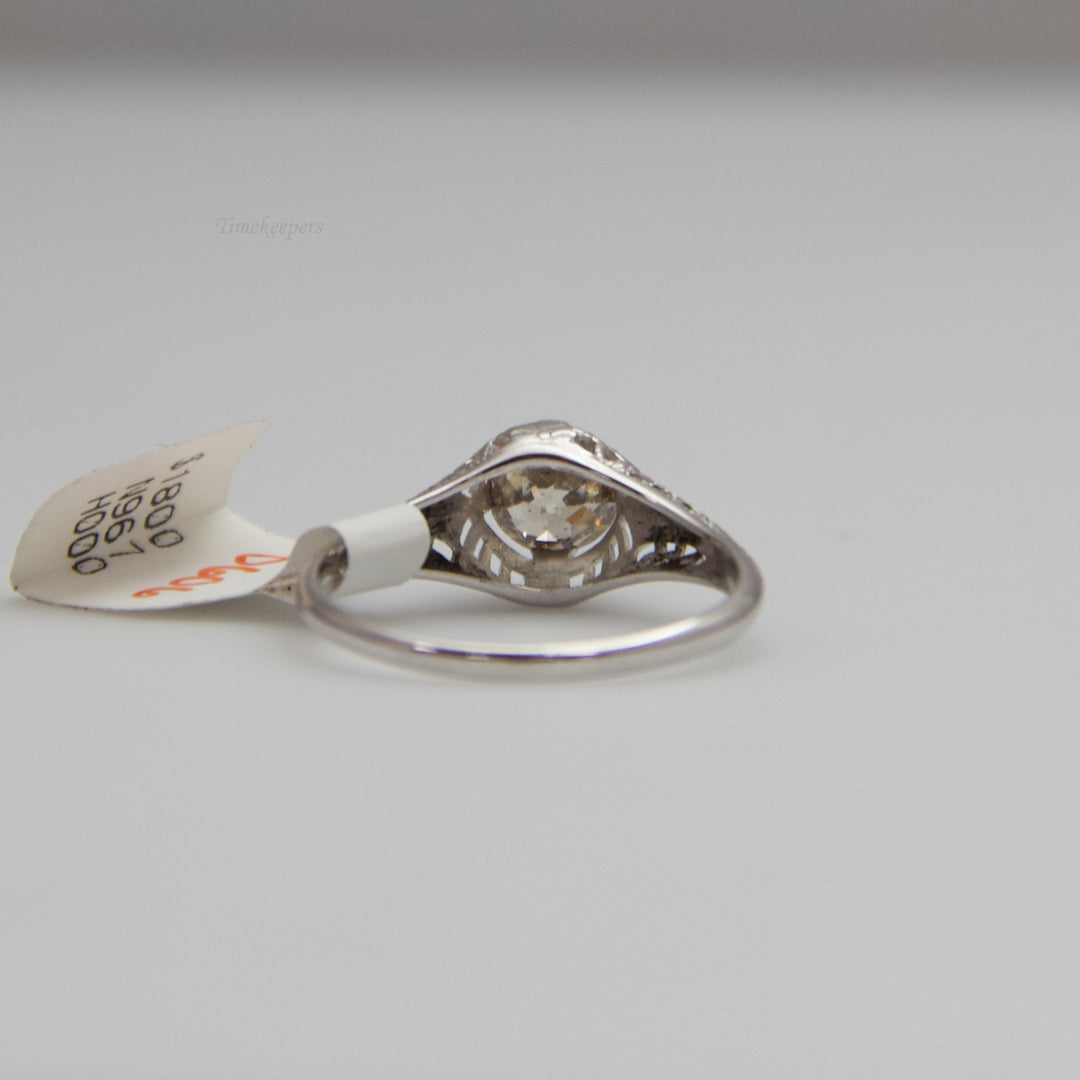 d606 18k White Gold Diamond Engagement Ring