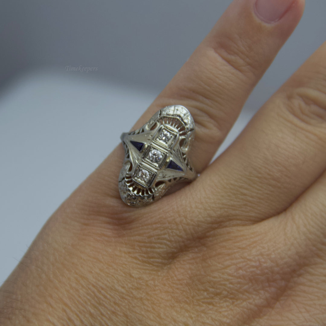 d635 Ornate 18k White Gold Diamond &amp; Sapphire Ring