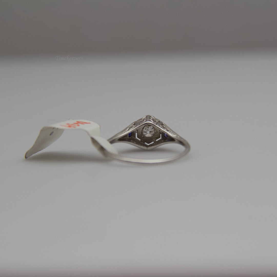 d639 Elegant 14k White Gold Diamond Engagement Ring