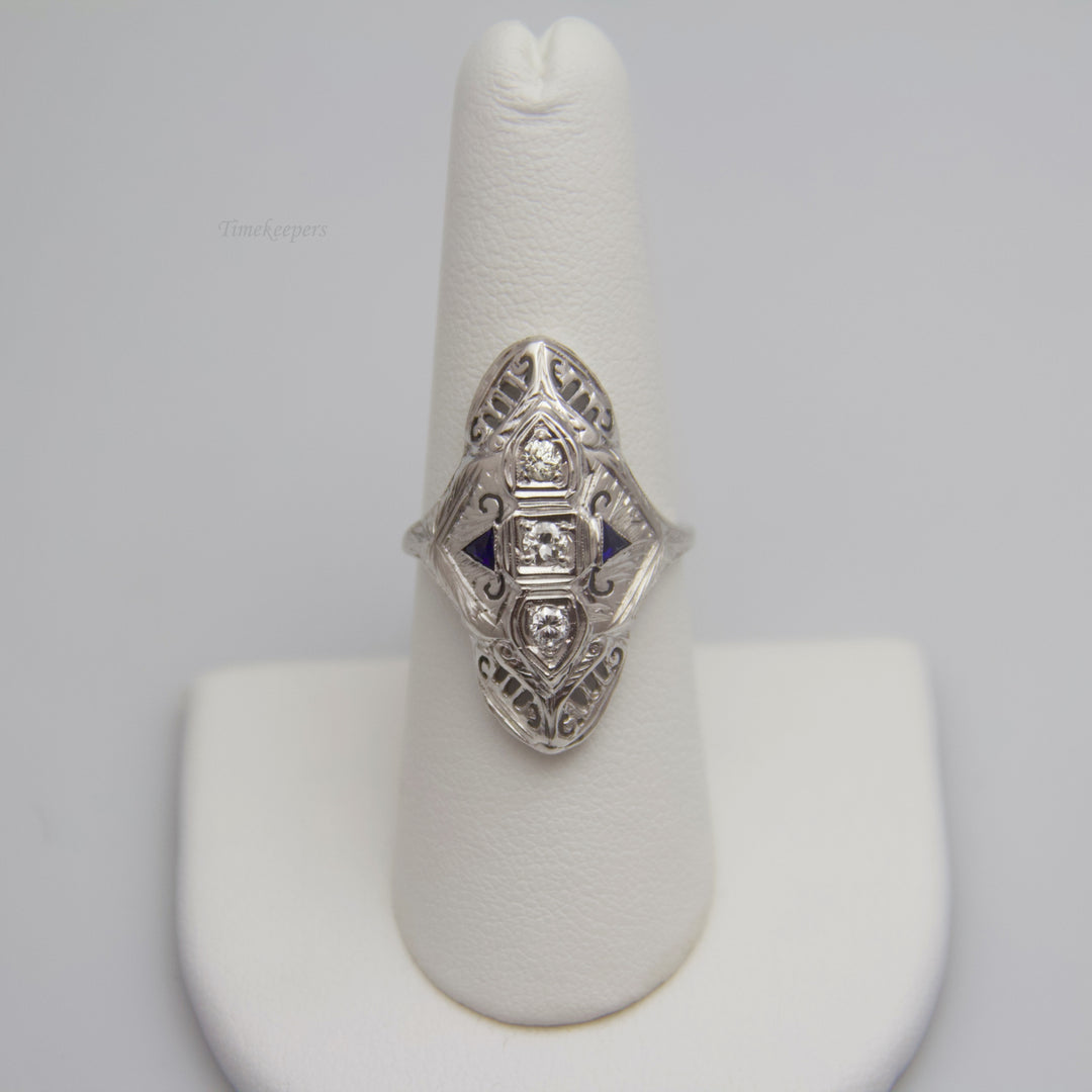 d645 Ornate 18k White Gold Diamond Ring
