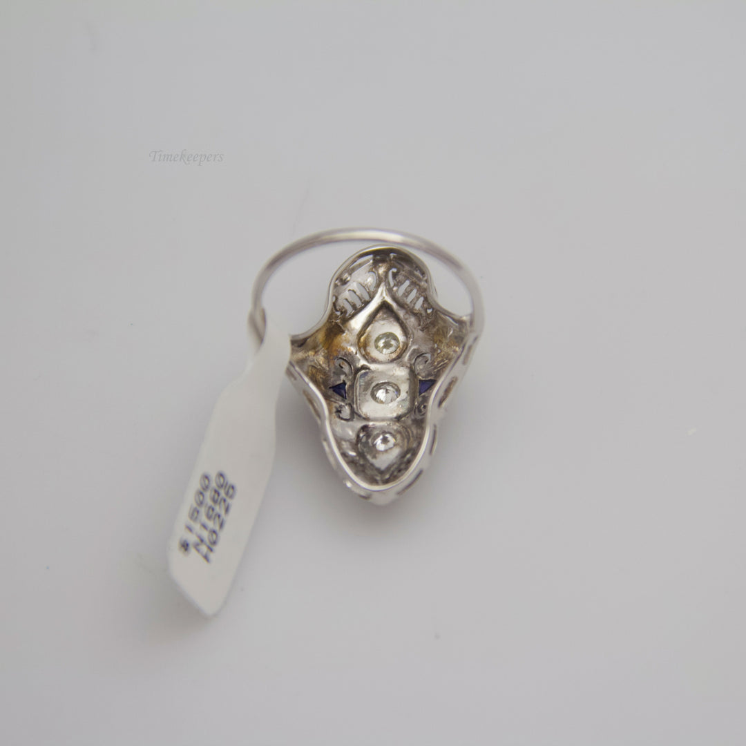 d645 Ornate 18k White Gold Diamond Ring