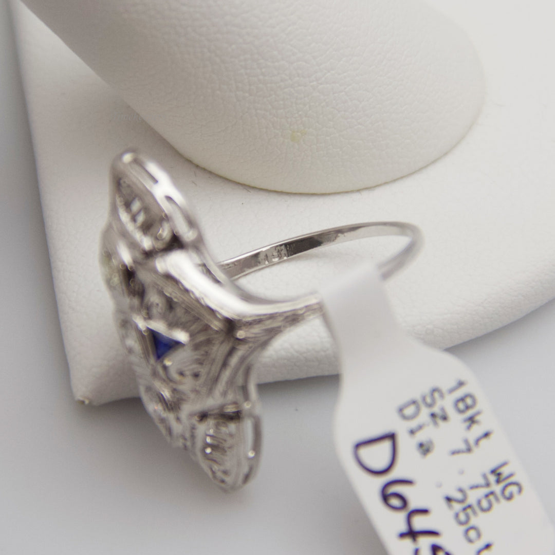 d645 Ornate 18k White Gold Diamond Ring