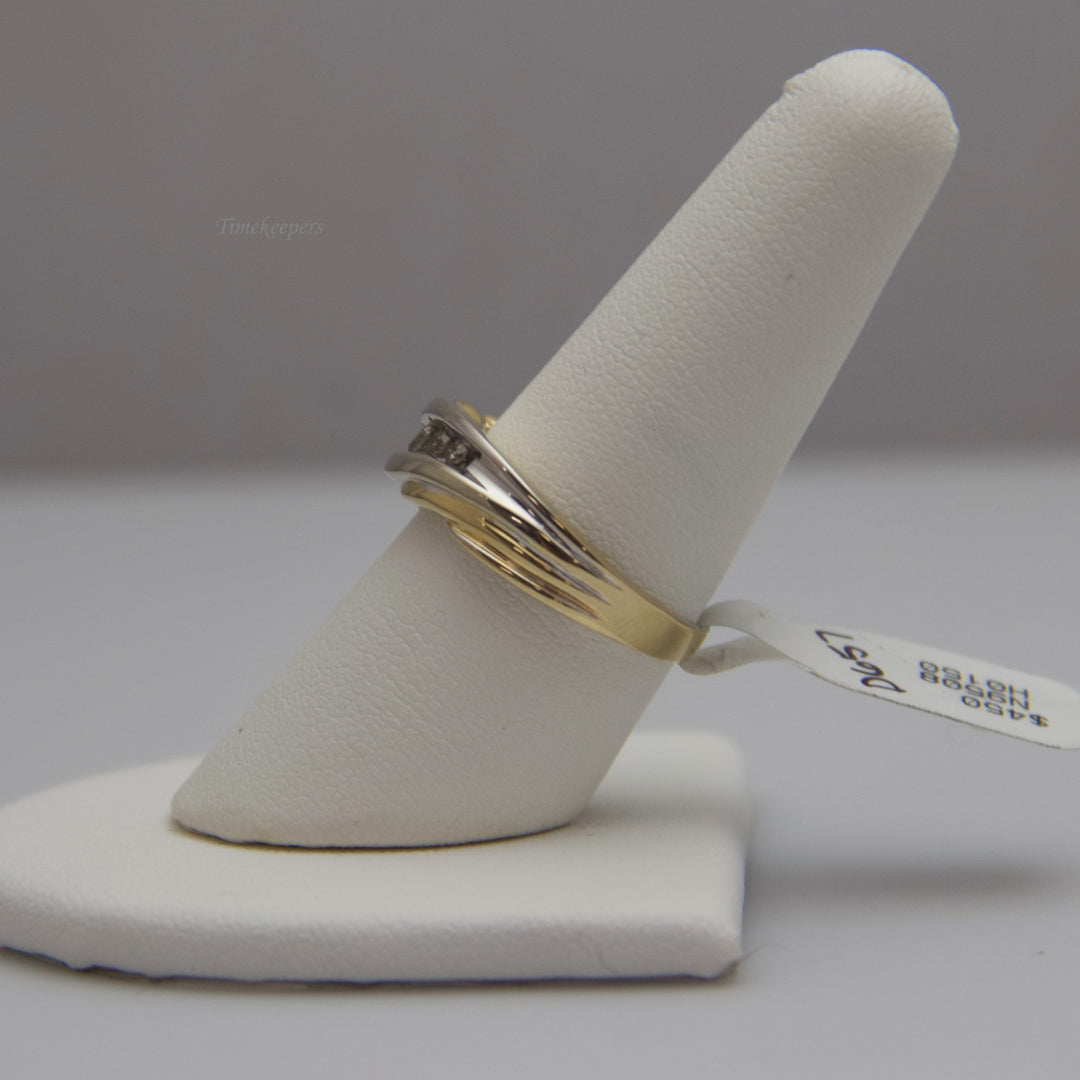 d657 Elegant 10k White Gold/Yellow Gold Diamond Ring