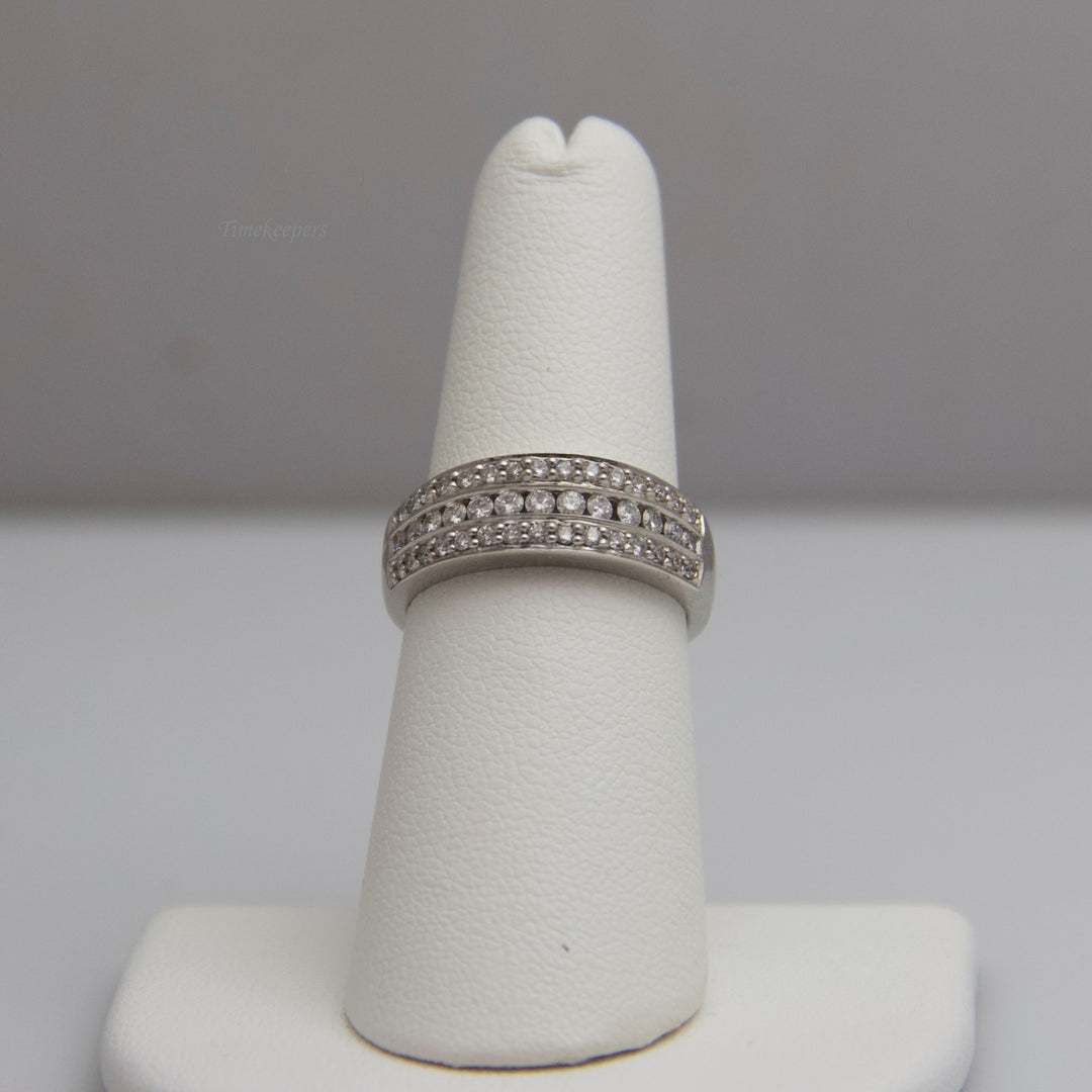 d671 Pretty 14k White Gold Diamond Ring
