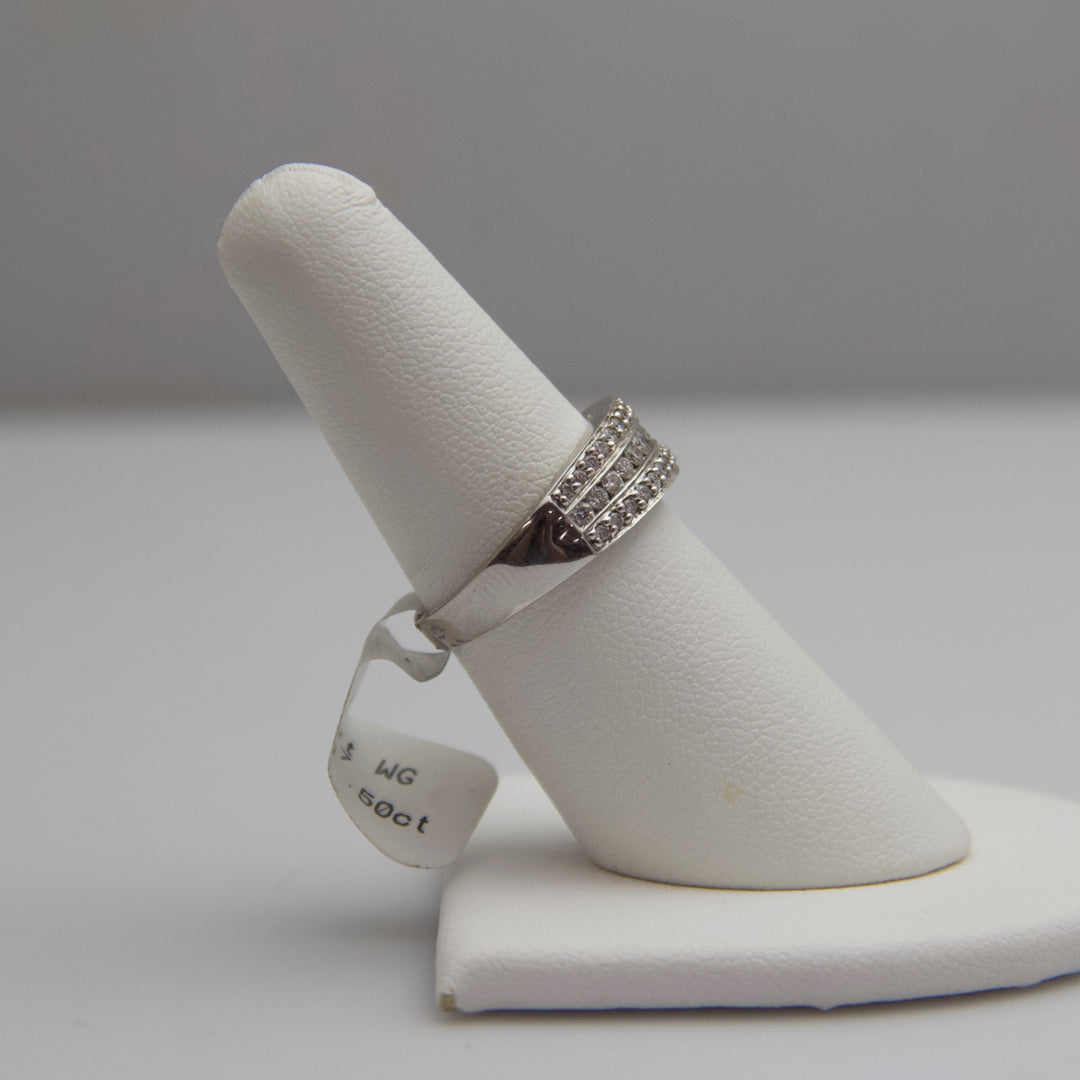 d671 Pretty 14k White Gold Diamond Ring