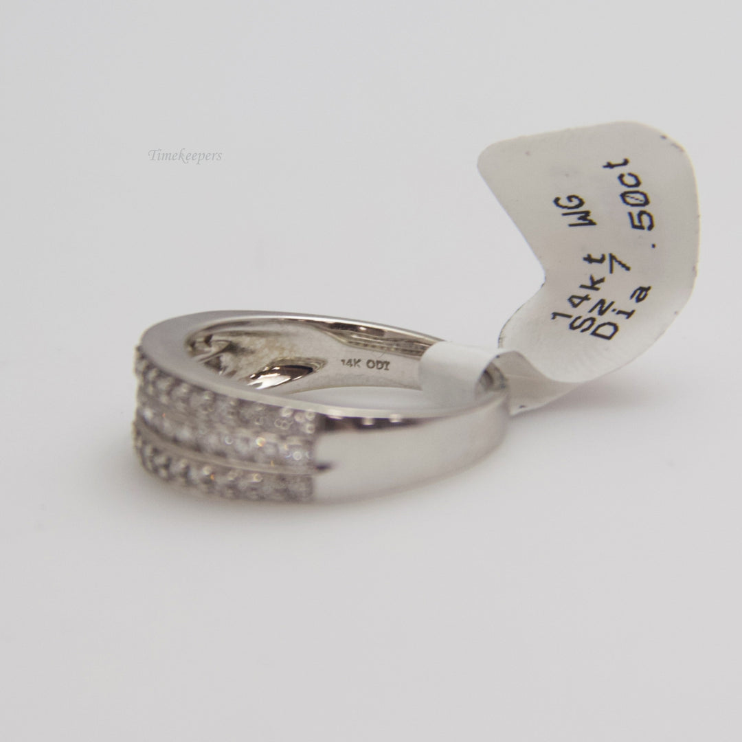 d671 Pretty 14k White Gold Diamond Ring