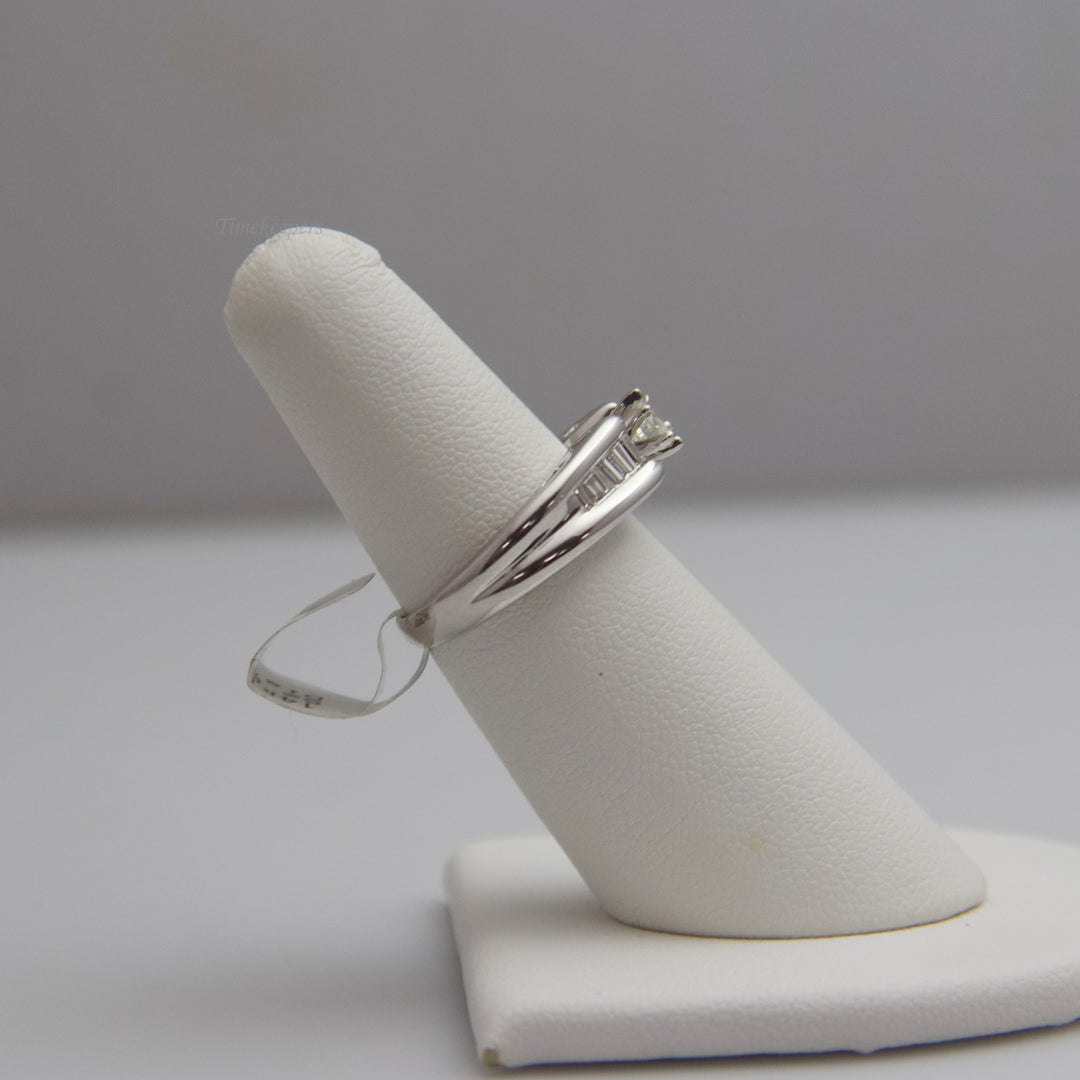 d672 Dainty 14k White Gold Diamond Engagement Ring