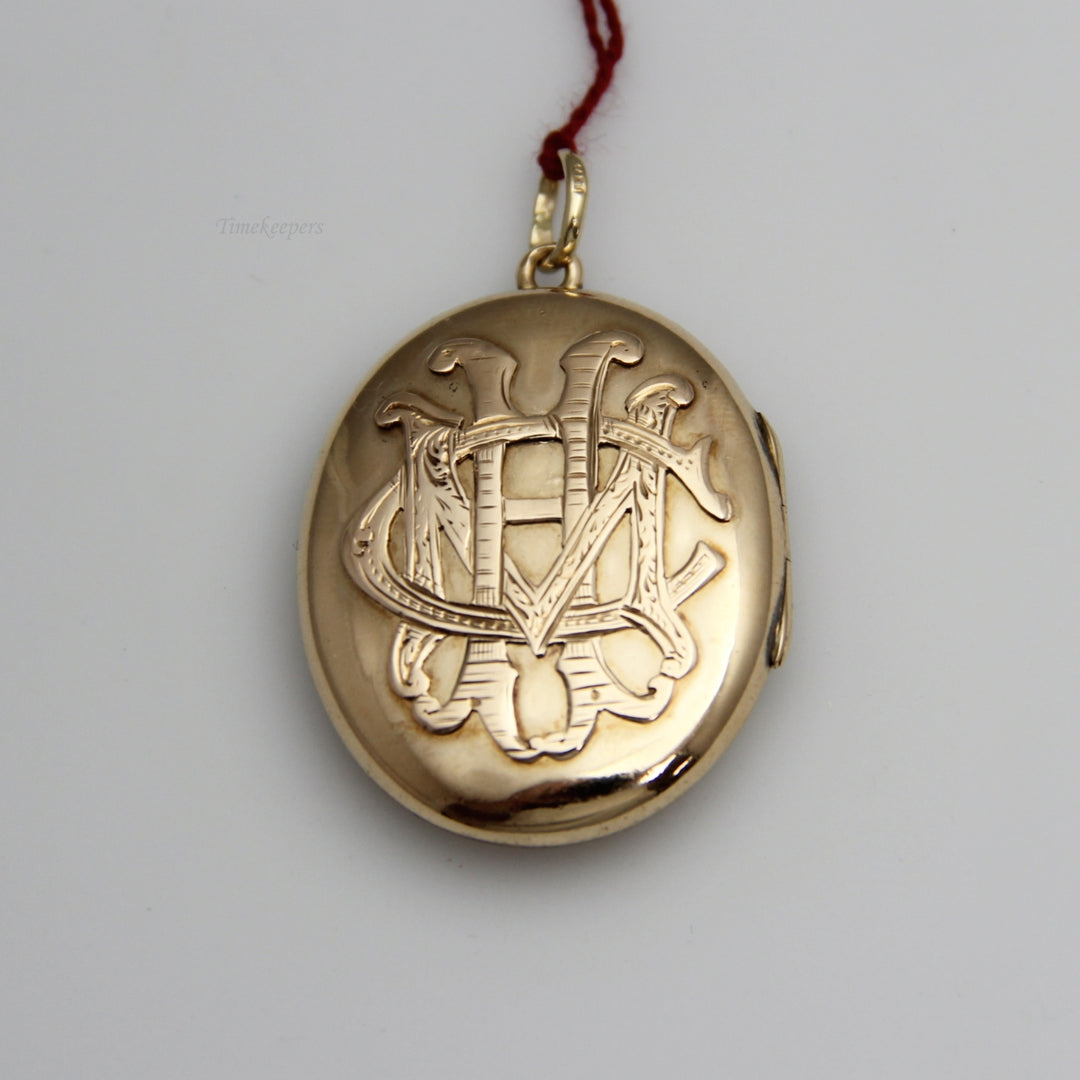d771 Alluring 10k Yellow Gold Locket Pendant