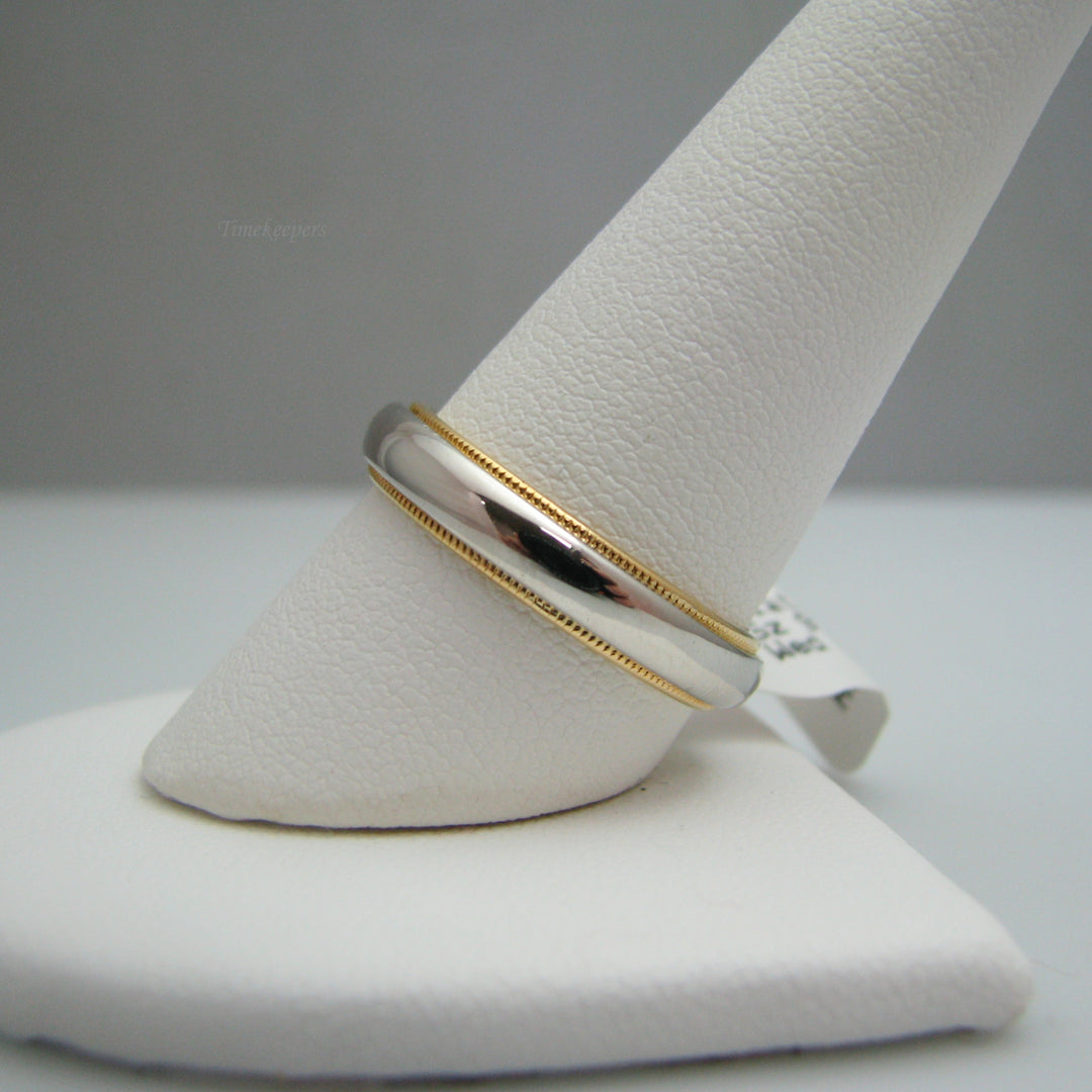 d793 Elegant Platinum &amp; 18k Yellow Gold Wedding Band