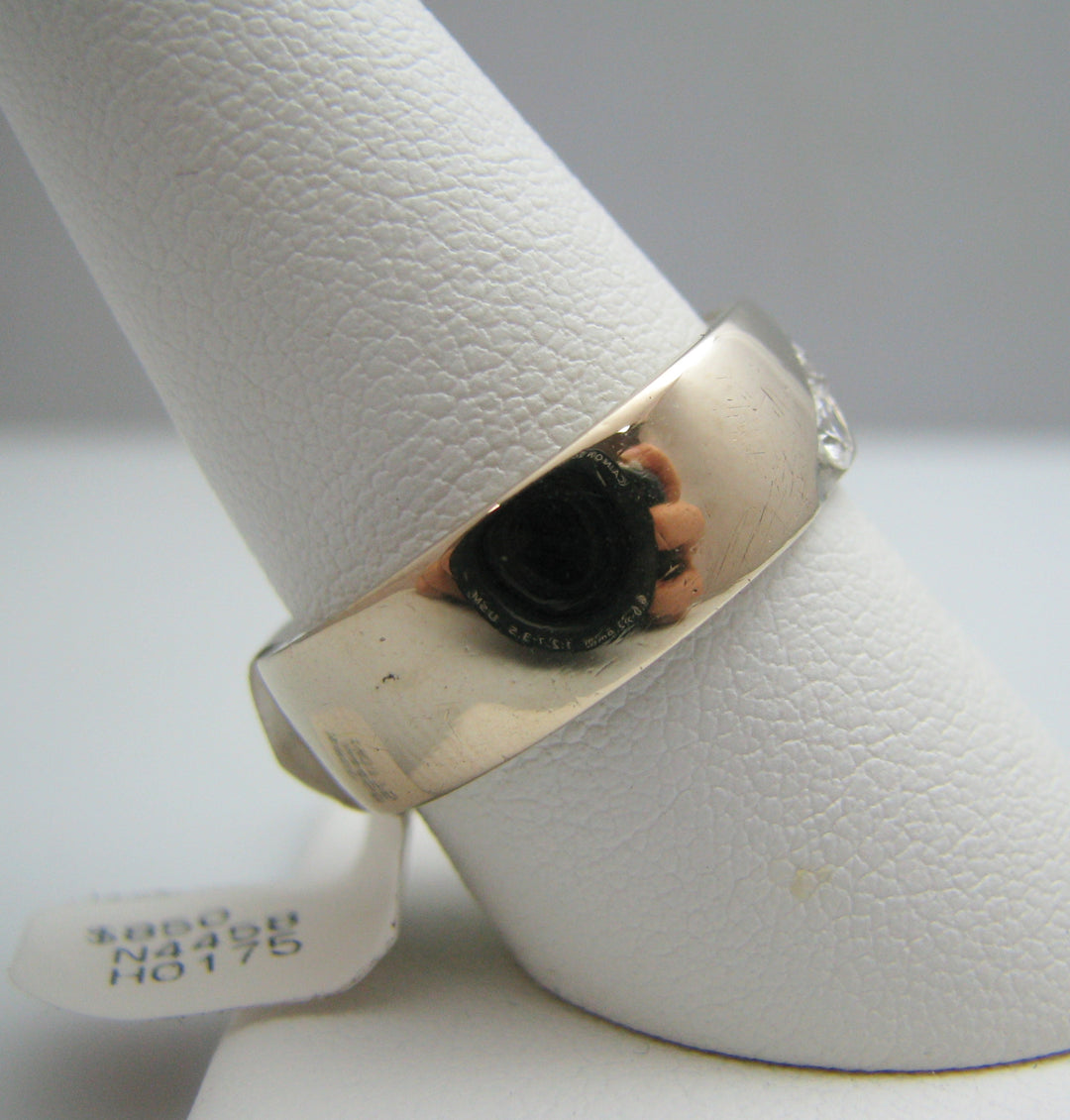 d804 14k White Gold Diamond Statement Ring