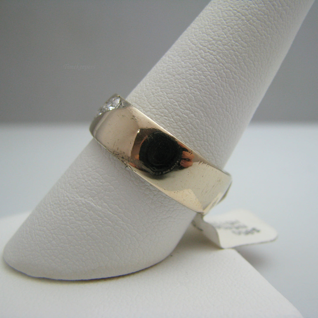 d804 14k White Gold Diamond Statement Ring