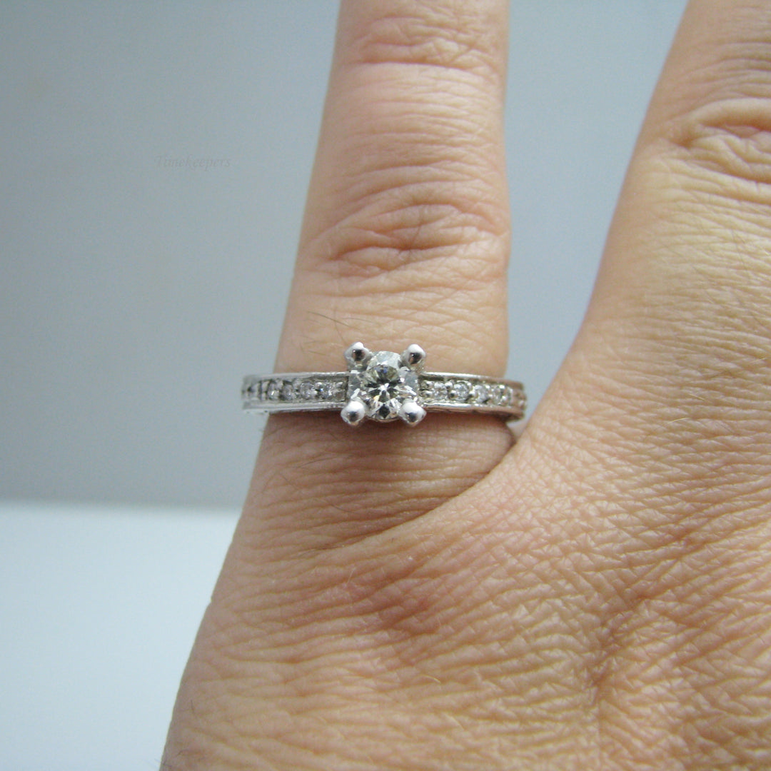 d807 14k White Gold Diamond Engagement Ring