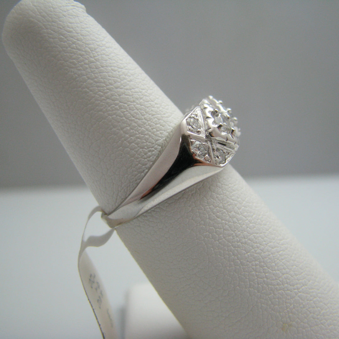 d825 Stunning 14k White Gold Diamond Wedding Band