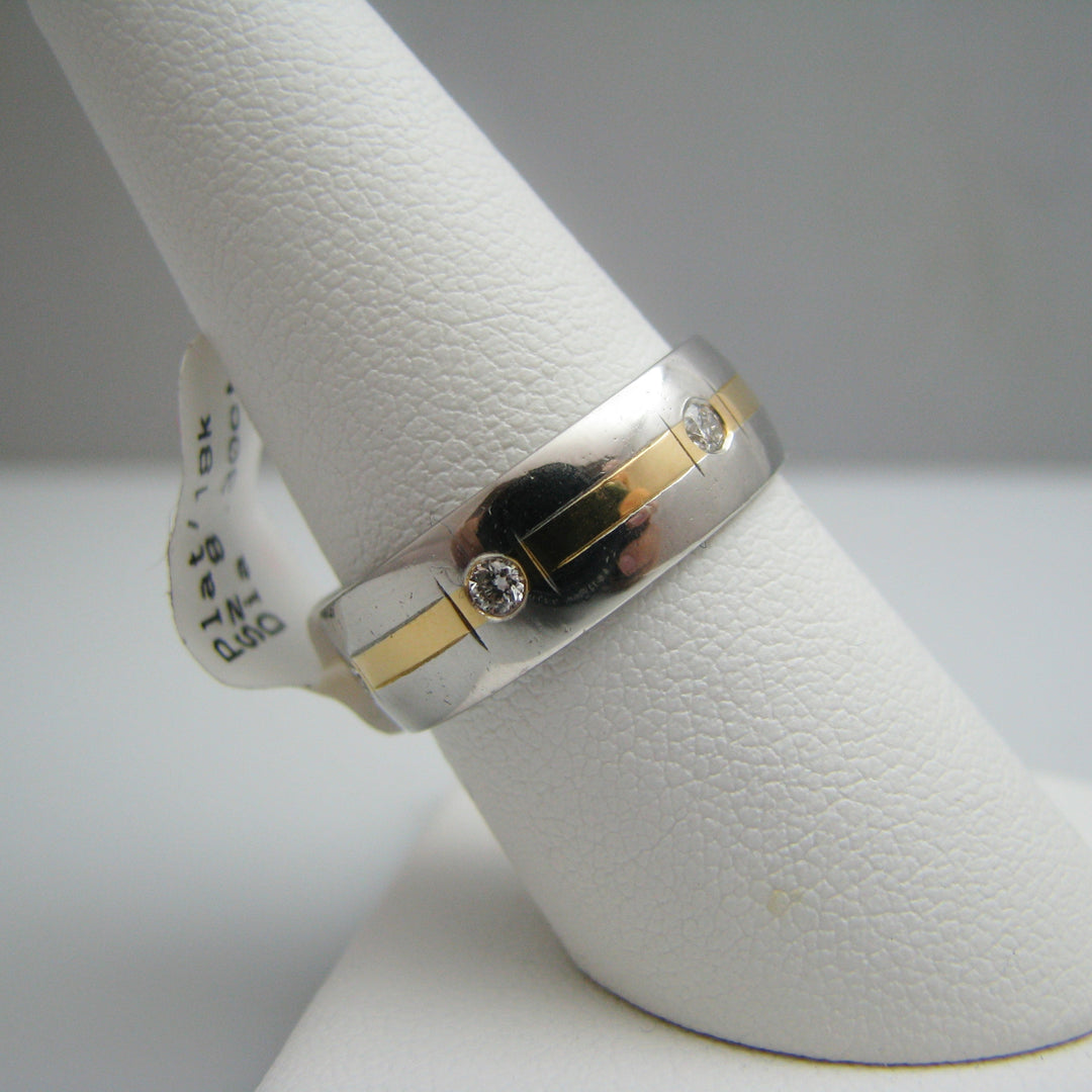 d826 Elegant Platinum 18k White Gold Diamond Wedding Band