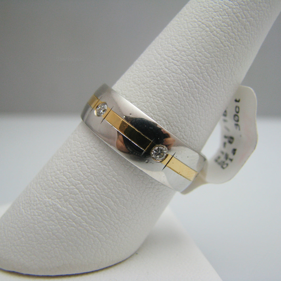 d826 Elegant Platinum 18k White Gold Diamond Wedding Band