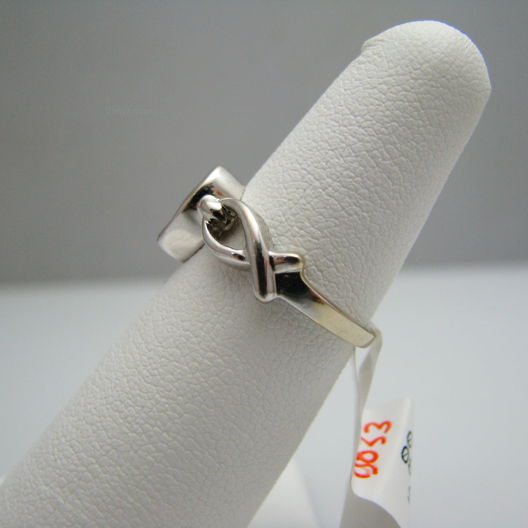 d833 Unique 14k White Gold Diamond Ring