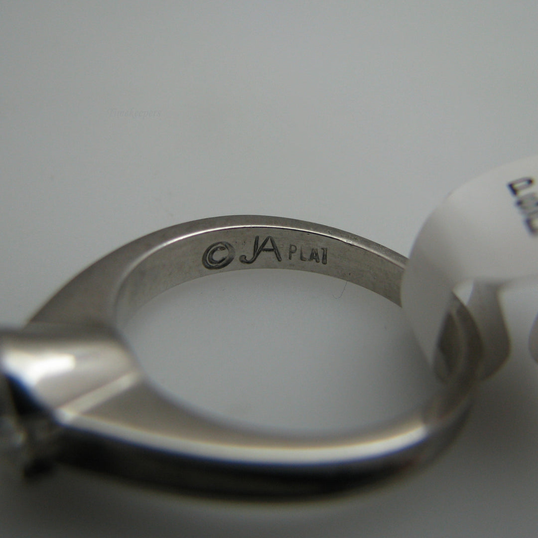 d848 Gorgeous Platinum Diamond Engagement Ring