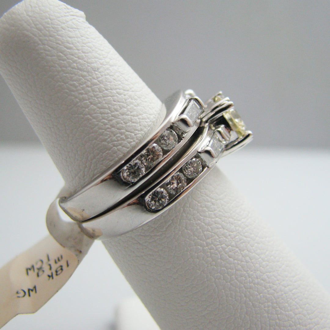 d859 Unique 18k White Gold Diamond Wedding Ring Set