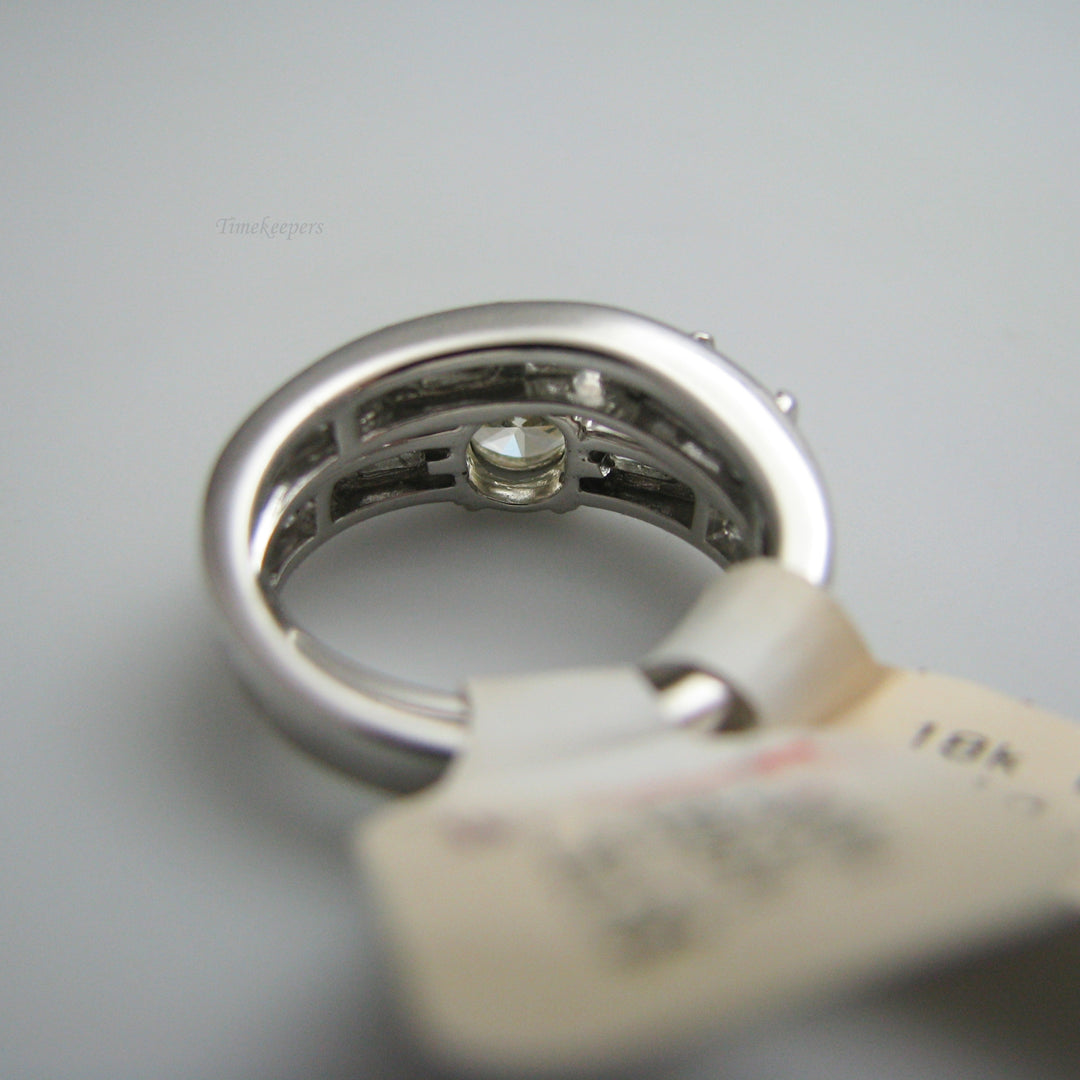 d859 Unique 18k White Gold Diamond Wedding Ring Set