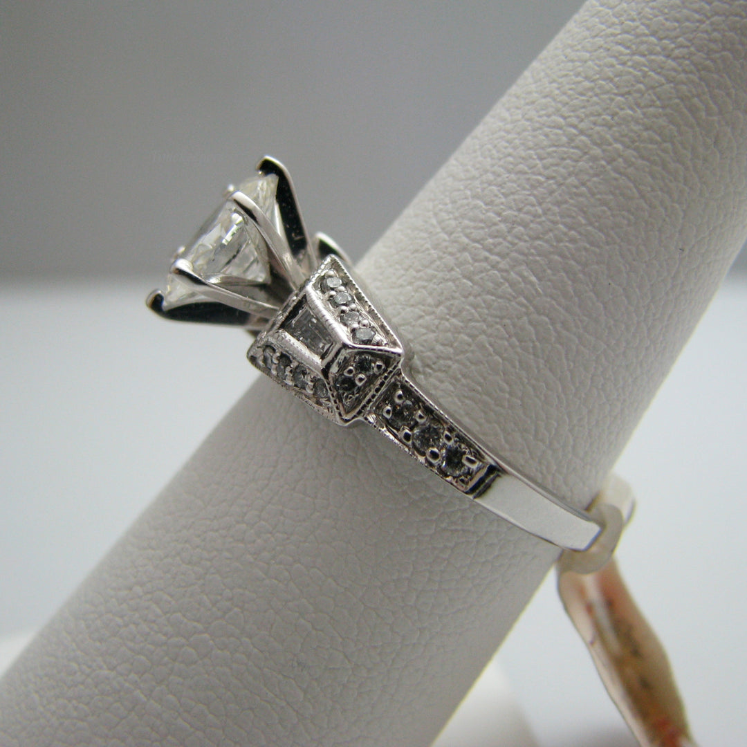 d863 Stunning 14k White Gold Diamond Engagement Ring