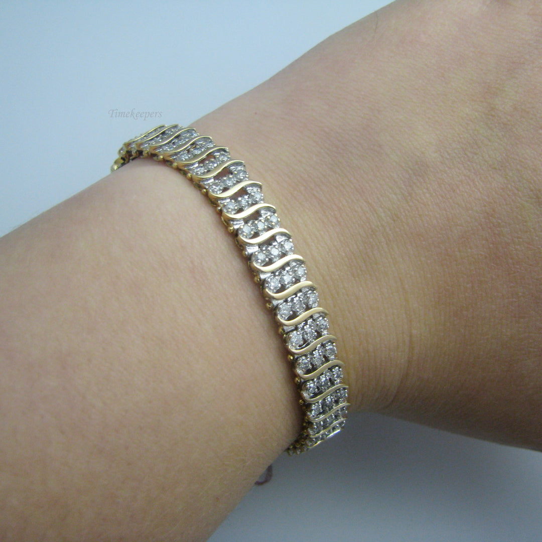 d923 Stunning 14kt Yellow Gold Diamond Tennis Bracelet
