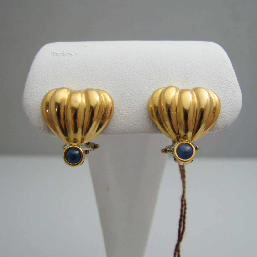 d963 Pretty 18k Yellow Gold Blue Cabochon Stone Heart Shell Earrings