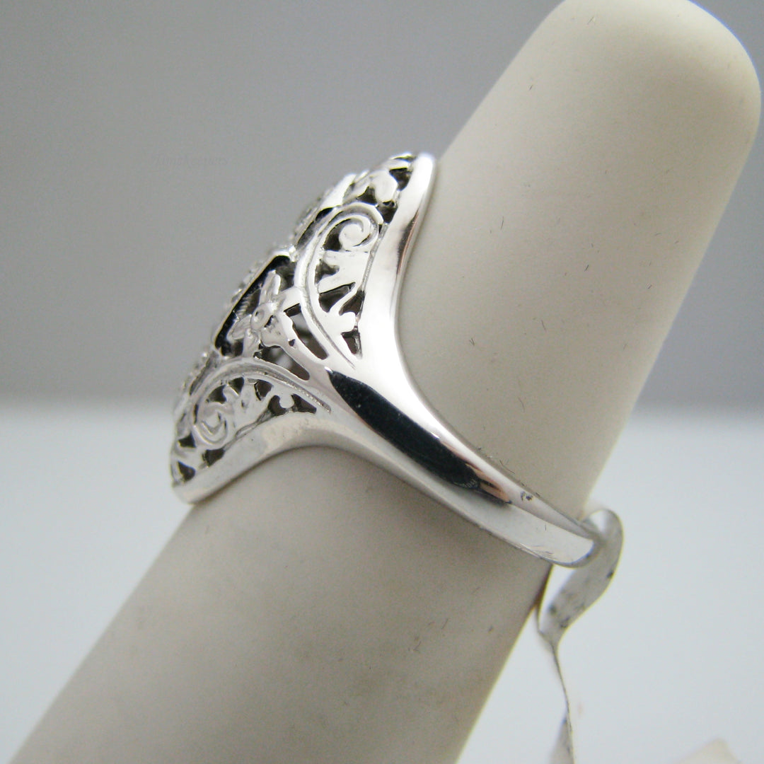 d970 Elegant 14k White Gold Diamond Ring