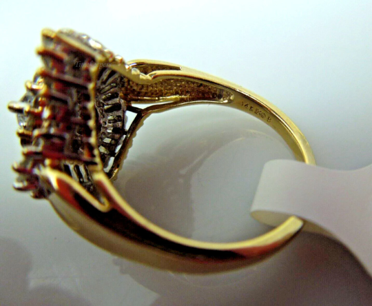 s855 14kt Solid Yellow Gold D-Color Diamond 1.09 cts Baguette Ring Size 7(US) Signed 