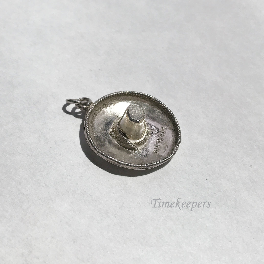 e077 Vintage Sterling Silver Mexican Sombrero Hat Charm Pendant