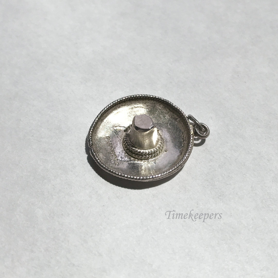 e077 Vintage Sterling Silver Mexican Sombrero Hat Charm Pendant