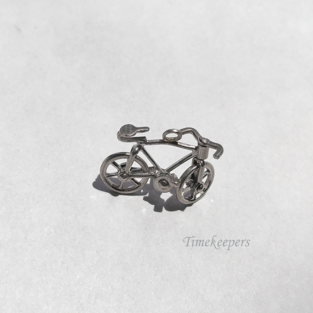e119 Vintage Sterling Silver Bicycle with Turning Wheels & Pedals Charm Pendant