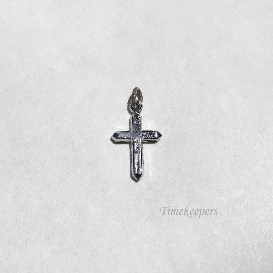 e135 Vintage Sterling Silver Cross Charm Pendant