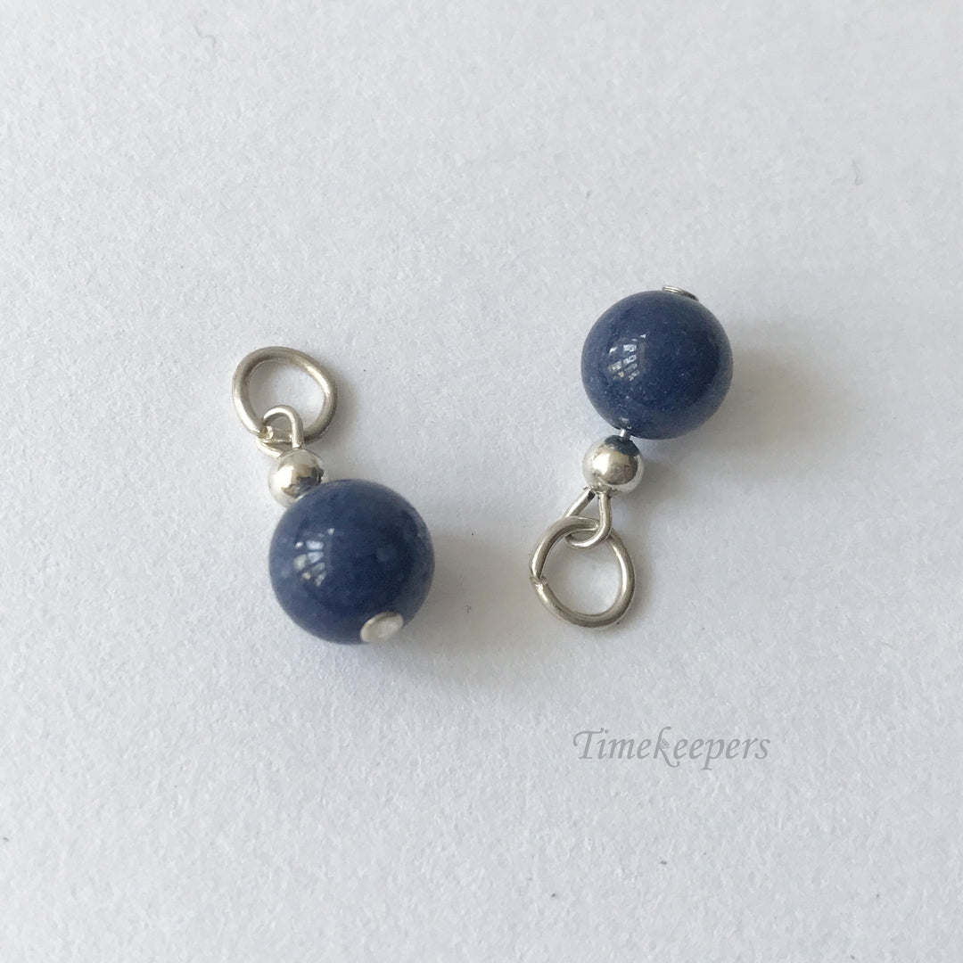 e165 Vintage Silver Tone Blue Rouns Stone Charm Pendant Set of 2
