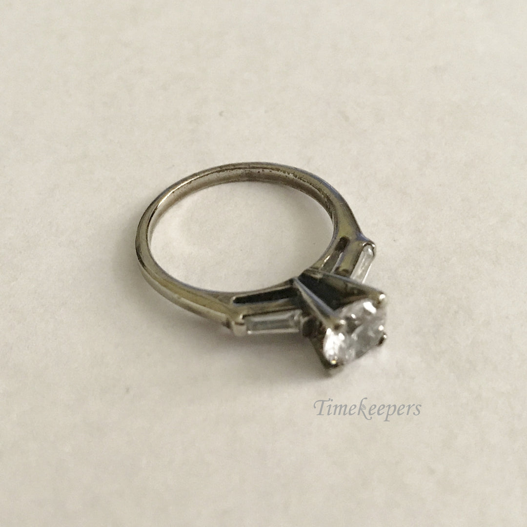 e420 Vintage Sterling Silver White Stone Ring Size 7