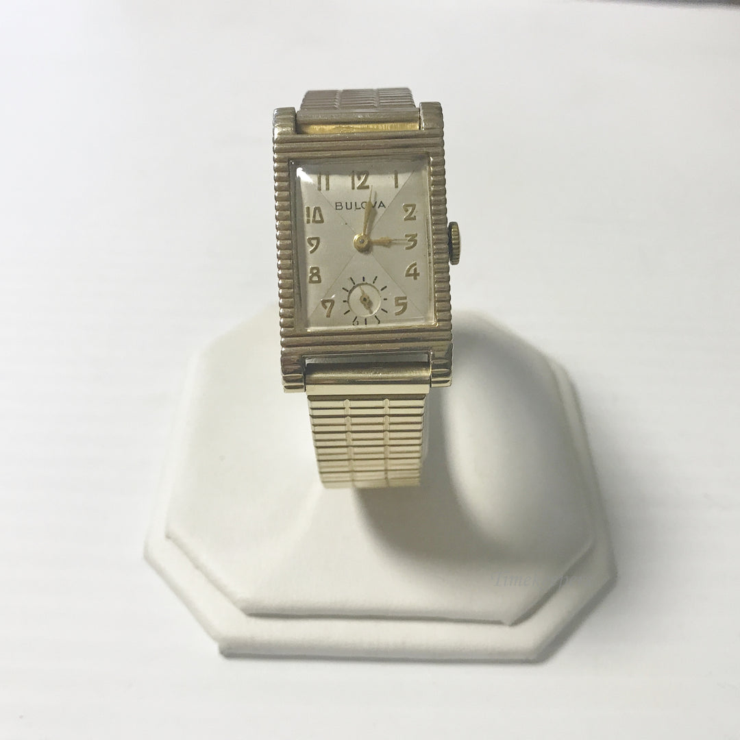 e612 Vintage Bulova USA Gold Tone 21J Hand-Winding Wrist Watch