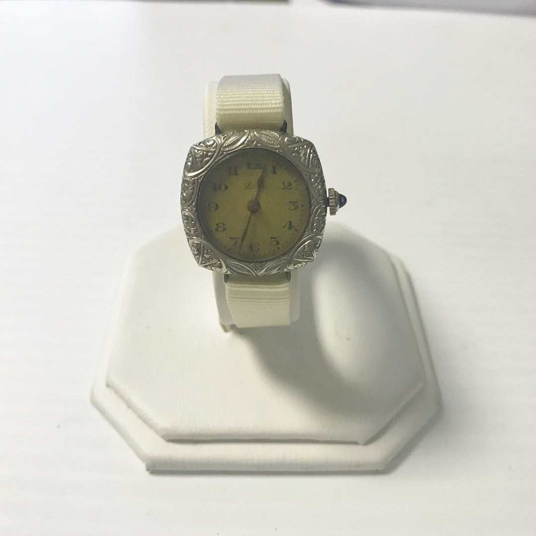 e614 Vintage Silver Tone Hand-Winding Canvas Band Lady's Wrist Watch