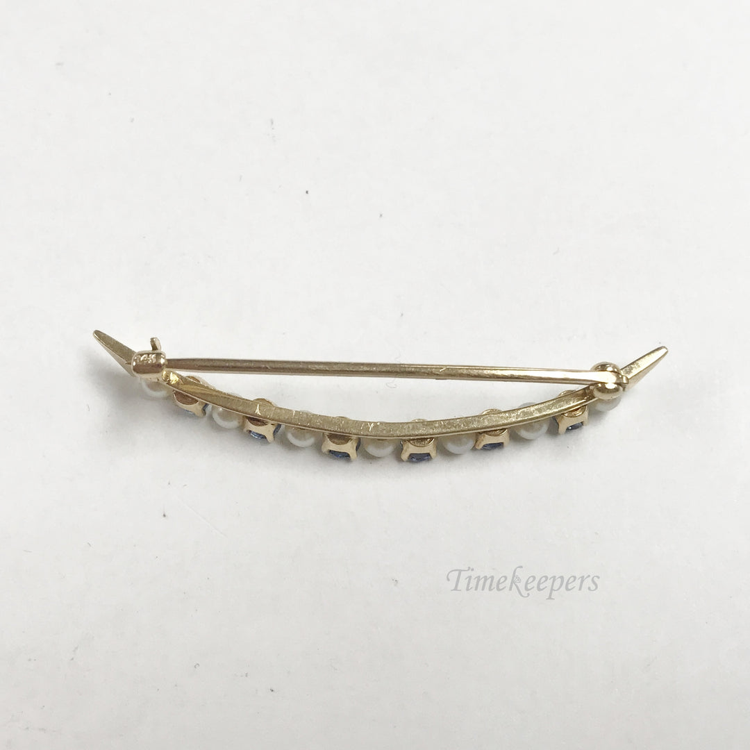 e804 Vintage 14K Yellow Gold Pearl Blue Stone Curved Pin Brooch